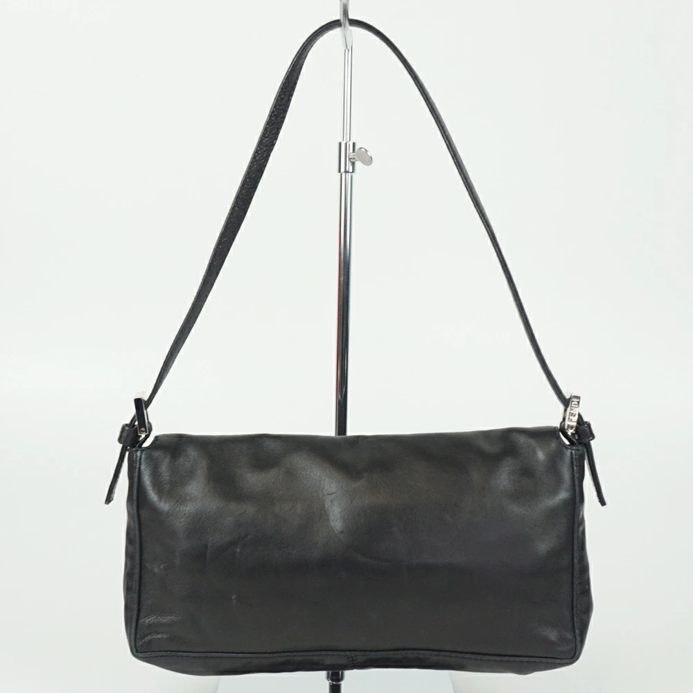 Fendi Mamma Baguette Shoulder Bag smooth black leather